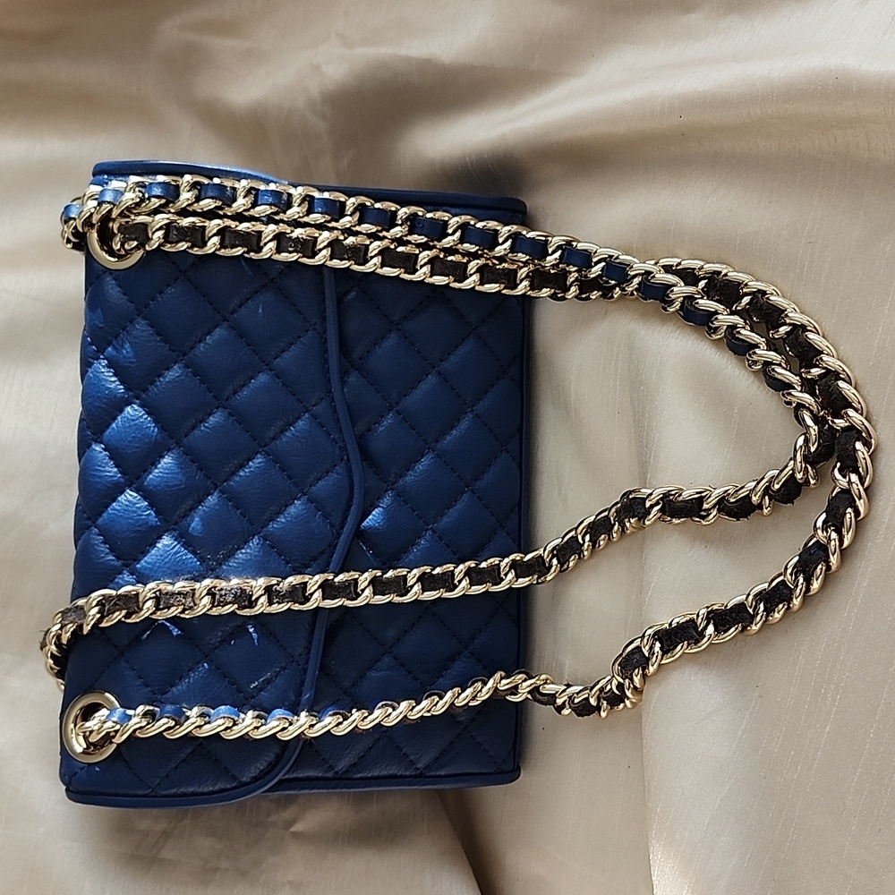 Rebecca Minkoff Ex Cond Light Navy Leather Quilted Crossbody Bag, $75 - Picture 8 of 15